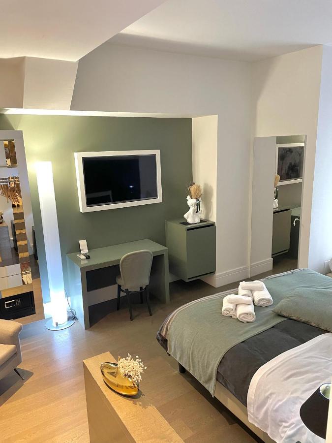 Xenia Luxury Rooms Реджо-ди-Калабрия Экстерьер фото